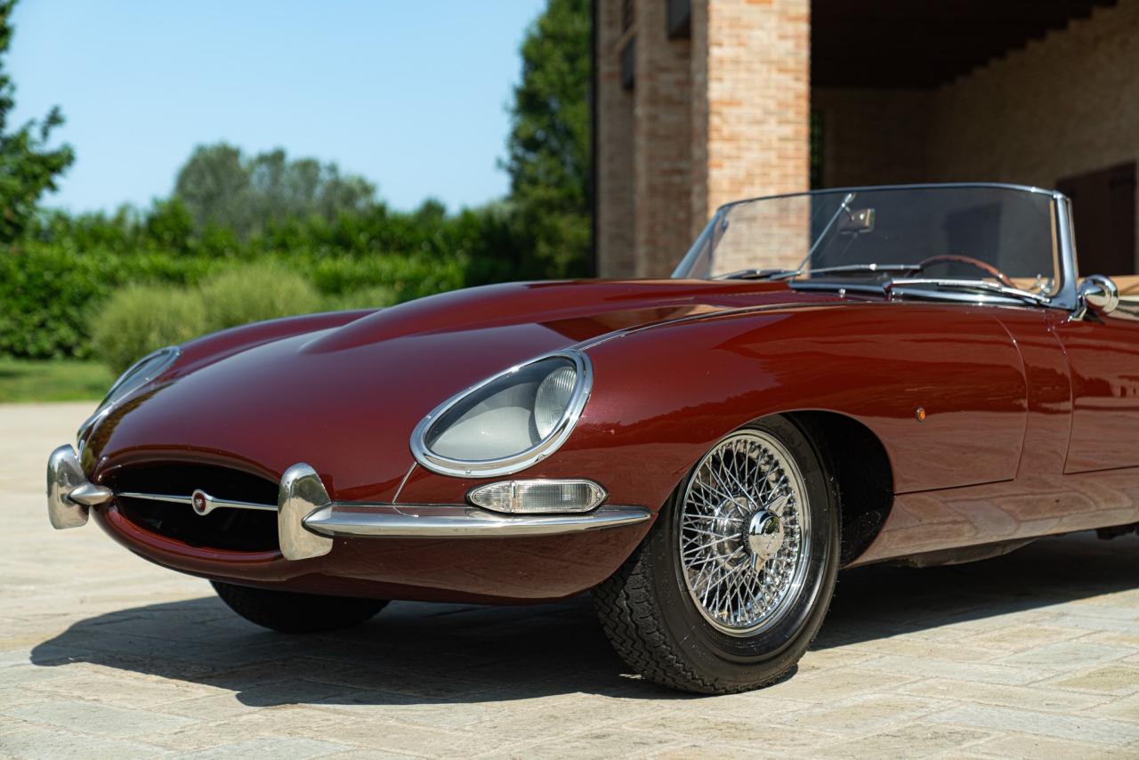 1964 Jaguar E-Type Roadster