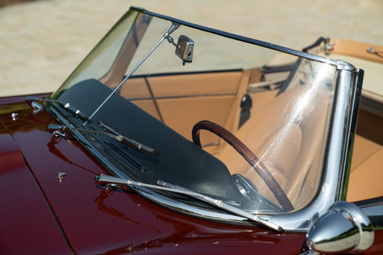 1964 Jaguar E-Type Roadster