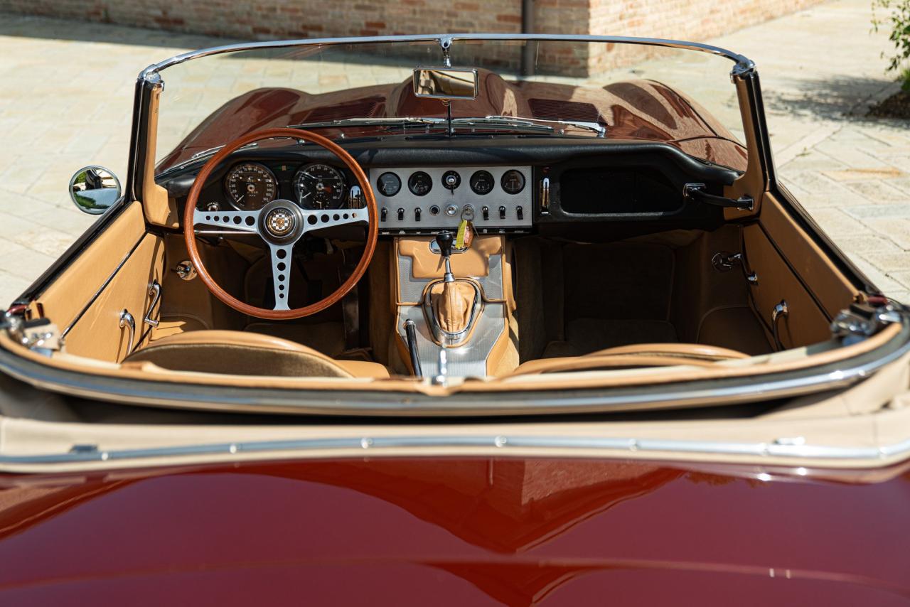 1964 Jaguar E-Type Roadster