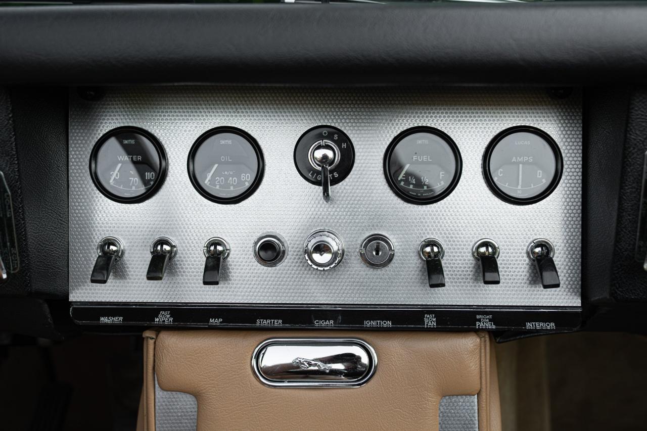 1964 Jaguar E-Type Roadster