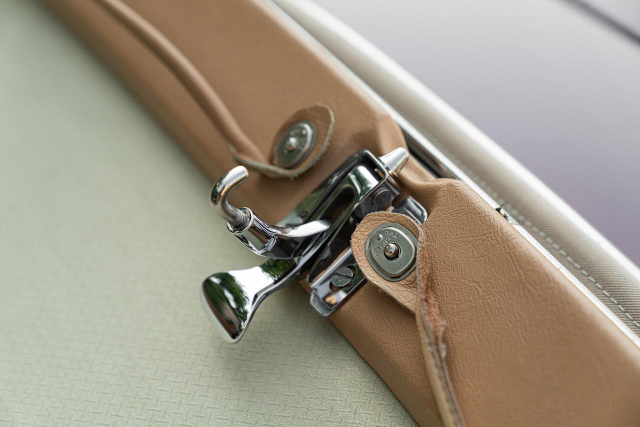 1964 Jaguar E-Type Roadster