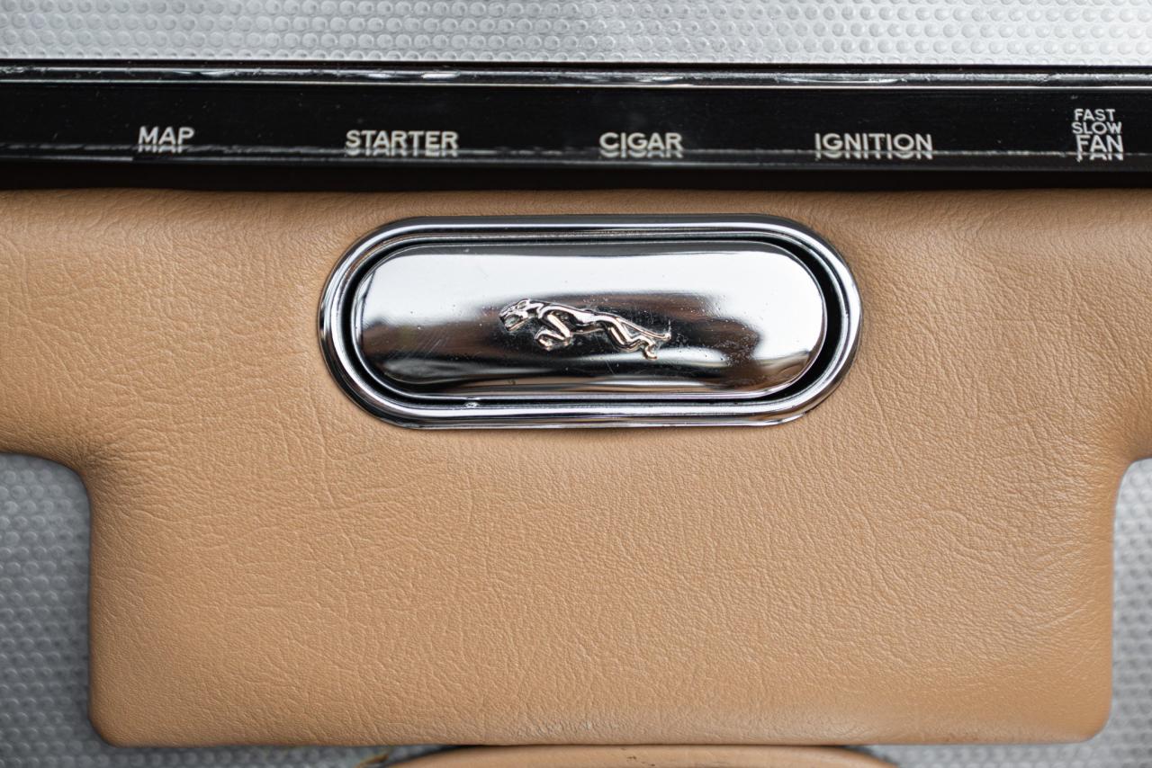 1964 Jaguar E-Type Roadster