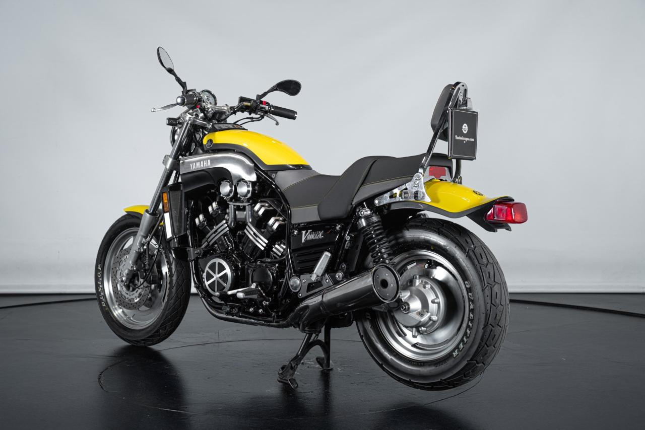 1999 Yamaha V-Max 1200