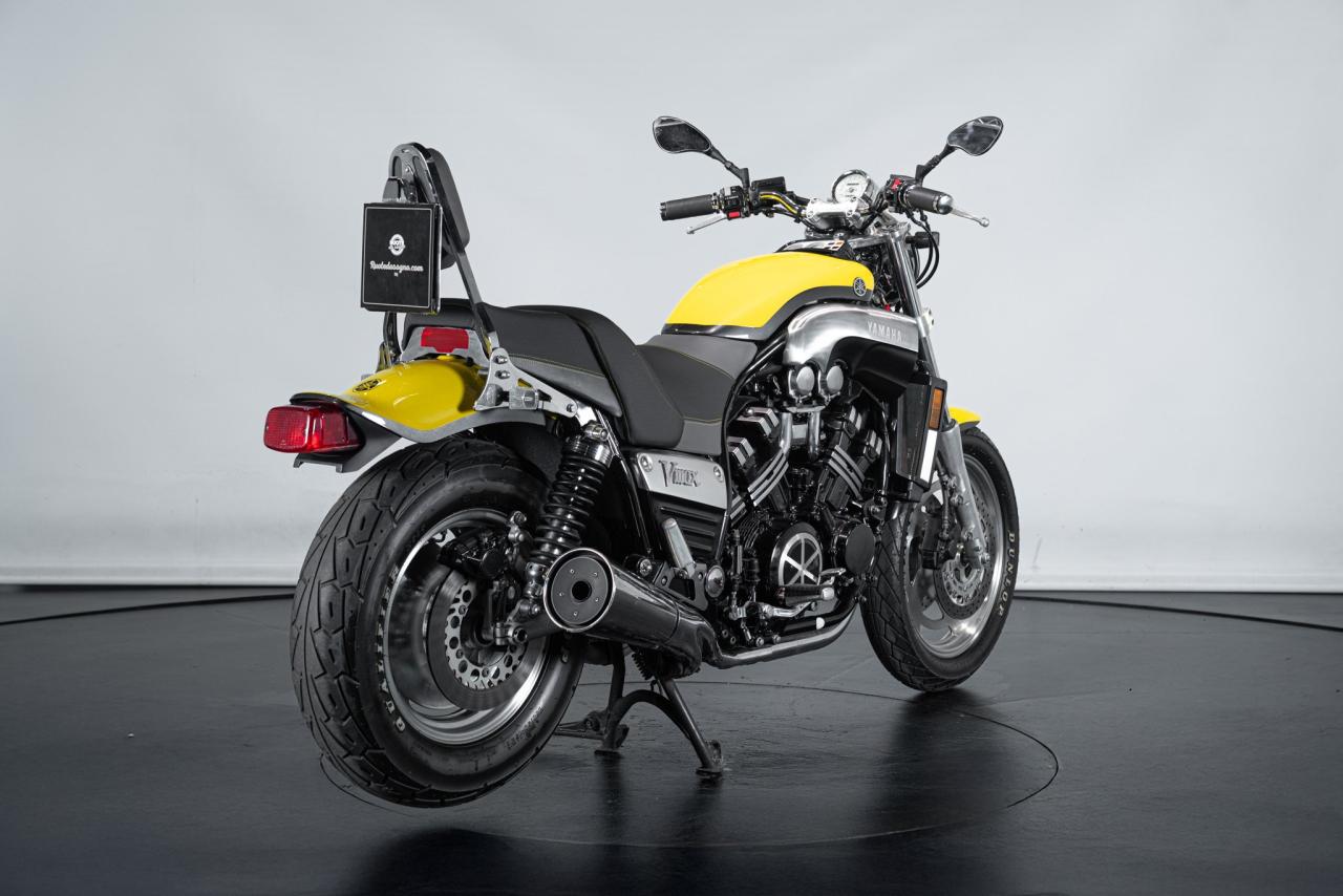 1999 Yamaha V-Max 1200