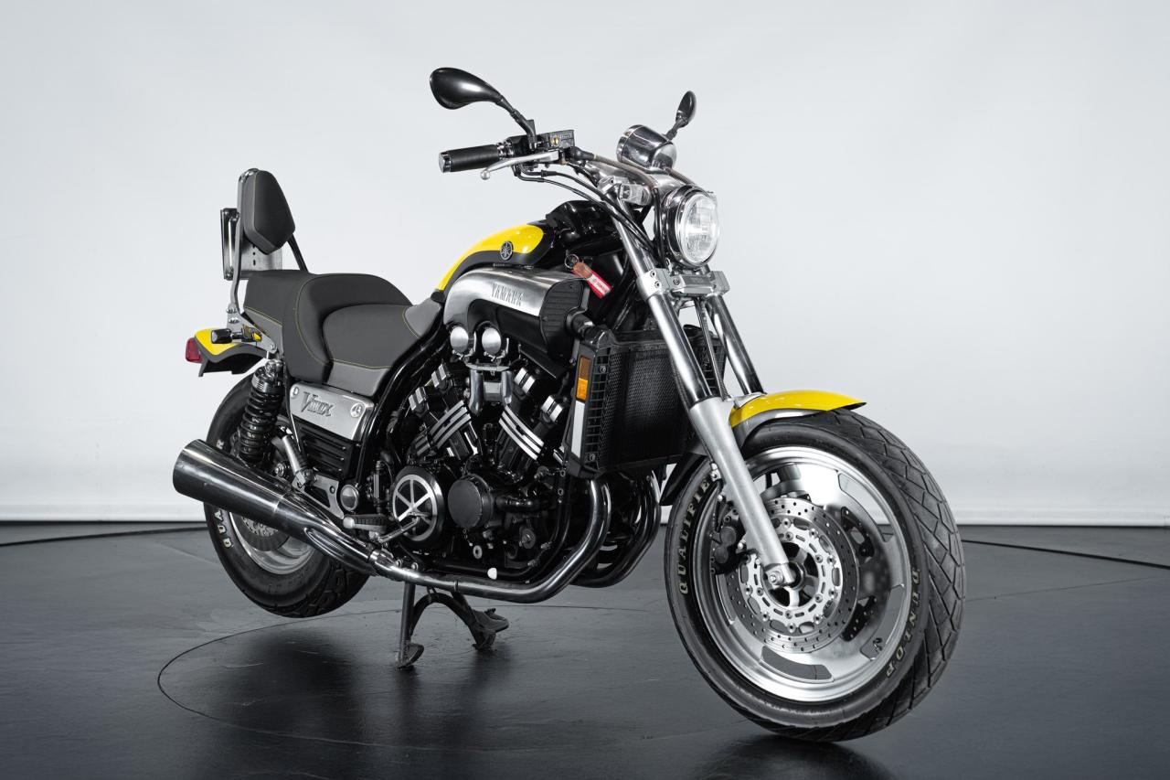1999 Yamaha V-Max 1200