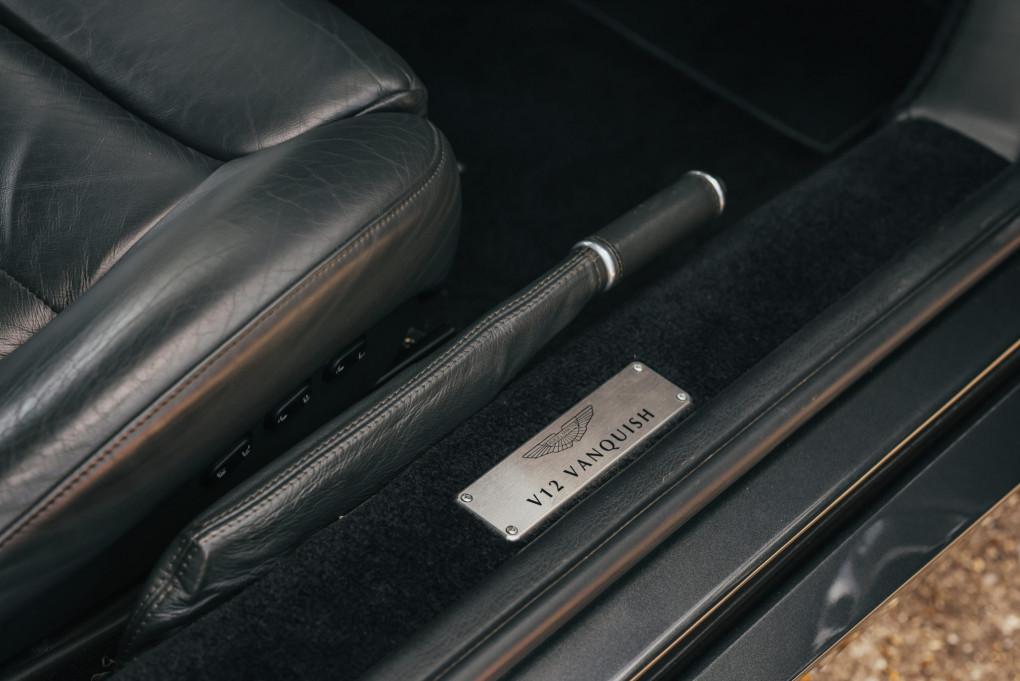2004 Aston Martin Vanquish
