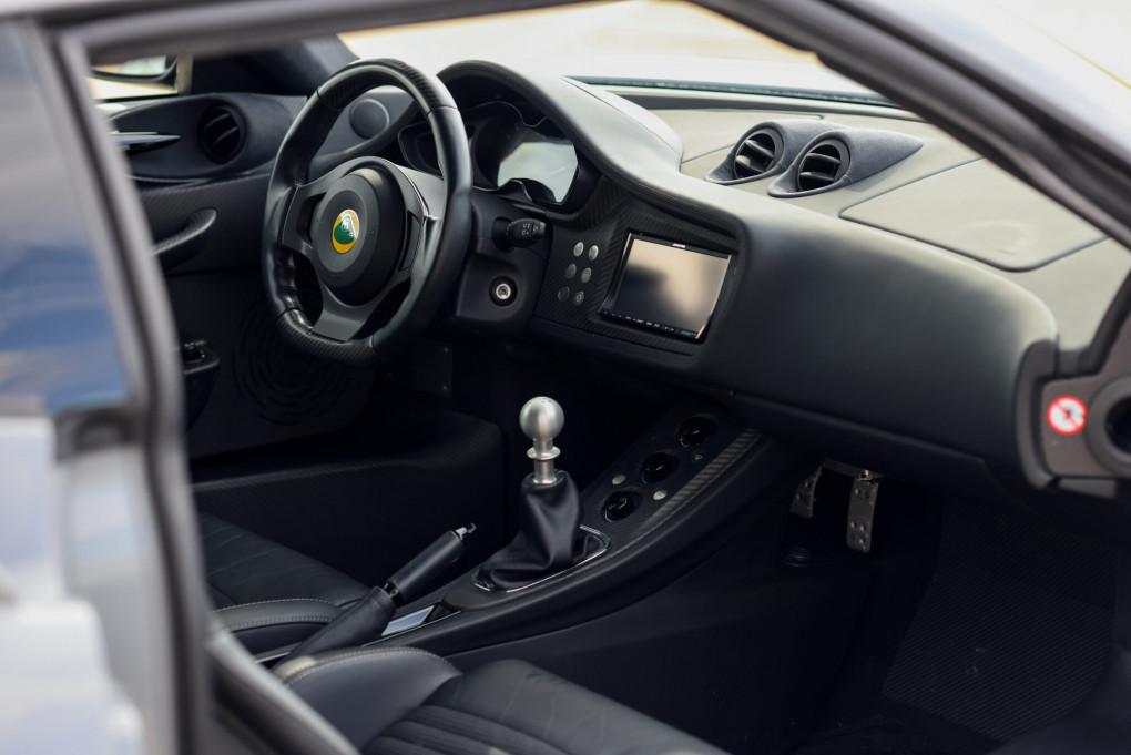 2017 Lotus Evora 