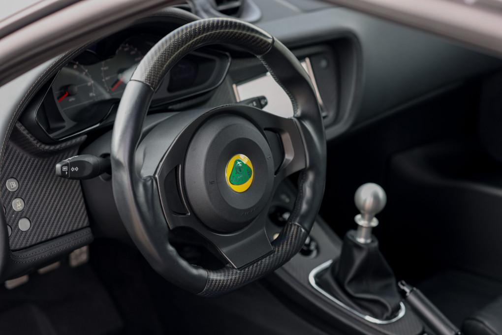 2017 Lotus Evora 