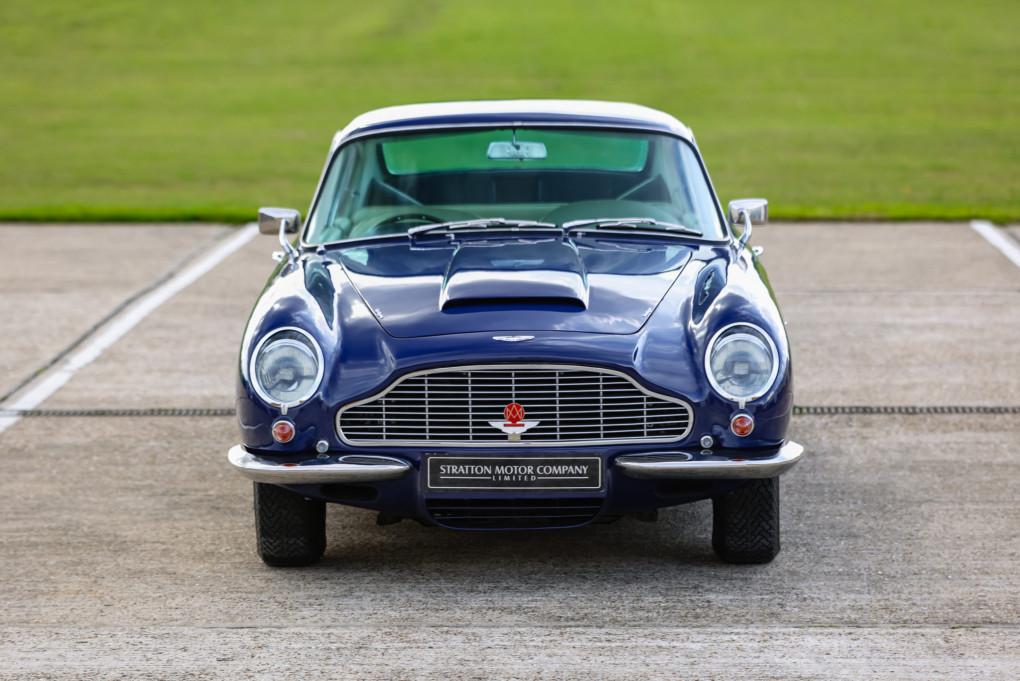 1967 Aston Martin DB6