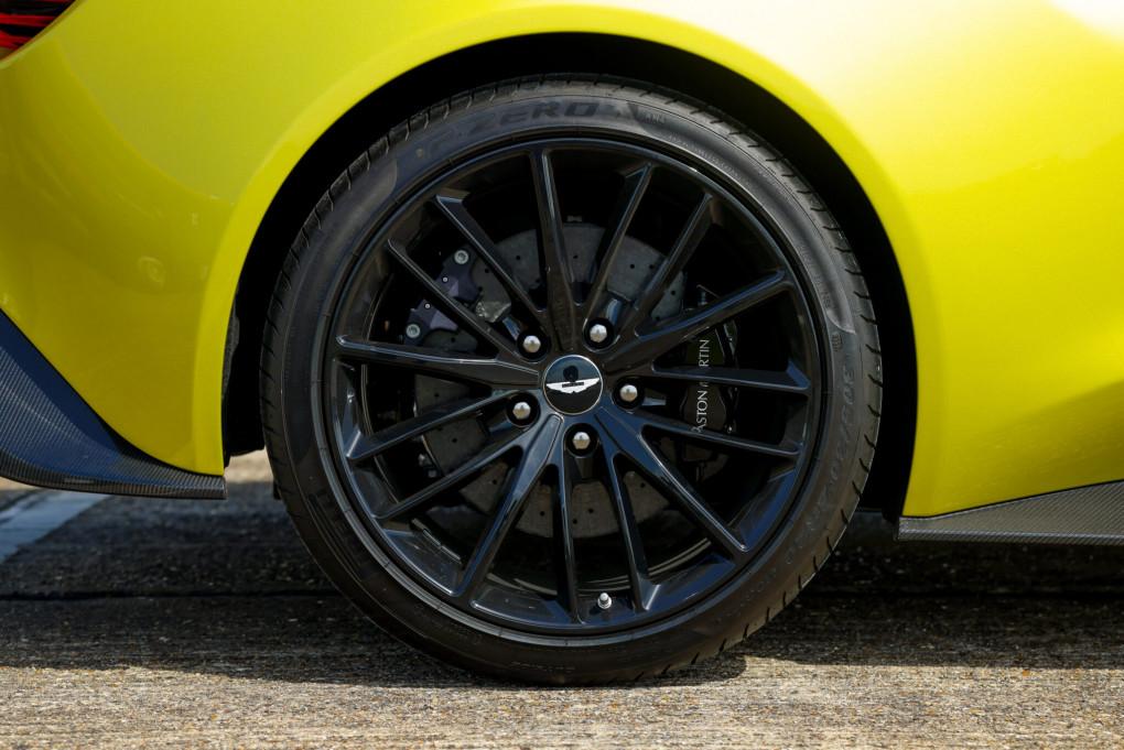 2017 Aston Martin Vanquish