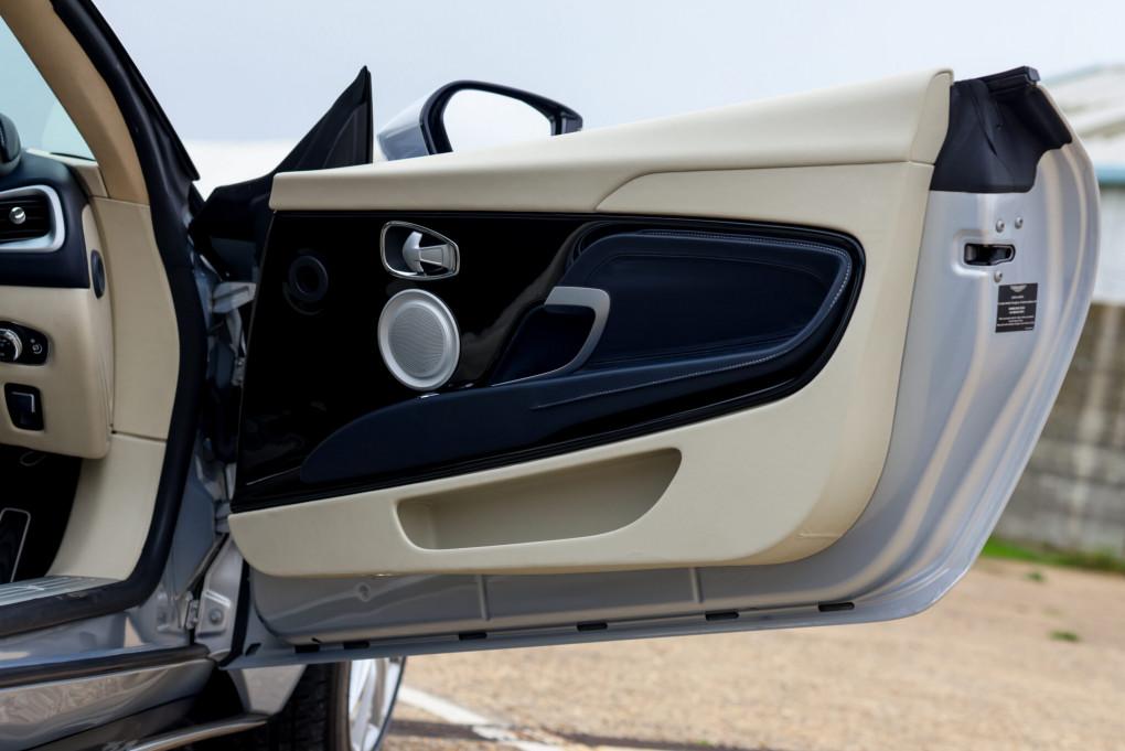 2016 Aston Martin DB11