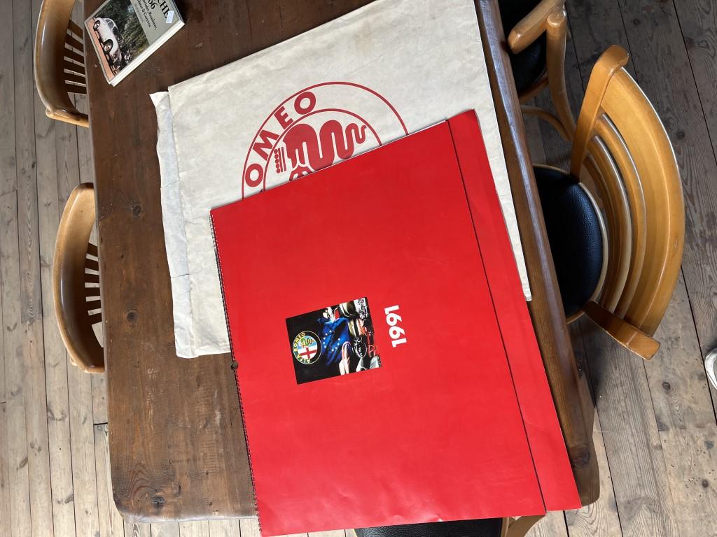 1900 Collectables Calenders / photos, bikes