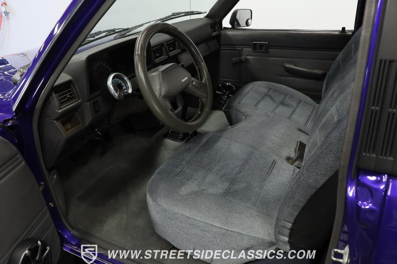 1987 Toyota Pickup 4x4 5-speed