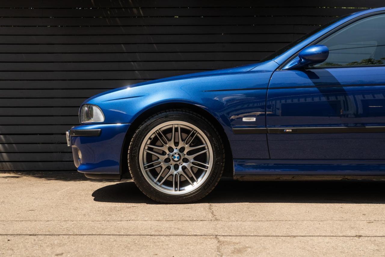 2001 BMW M5 (E39)