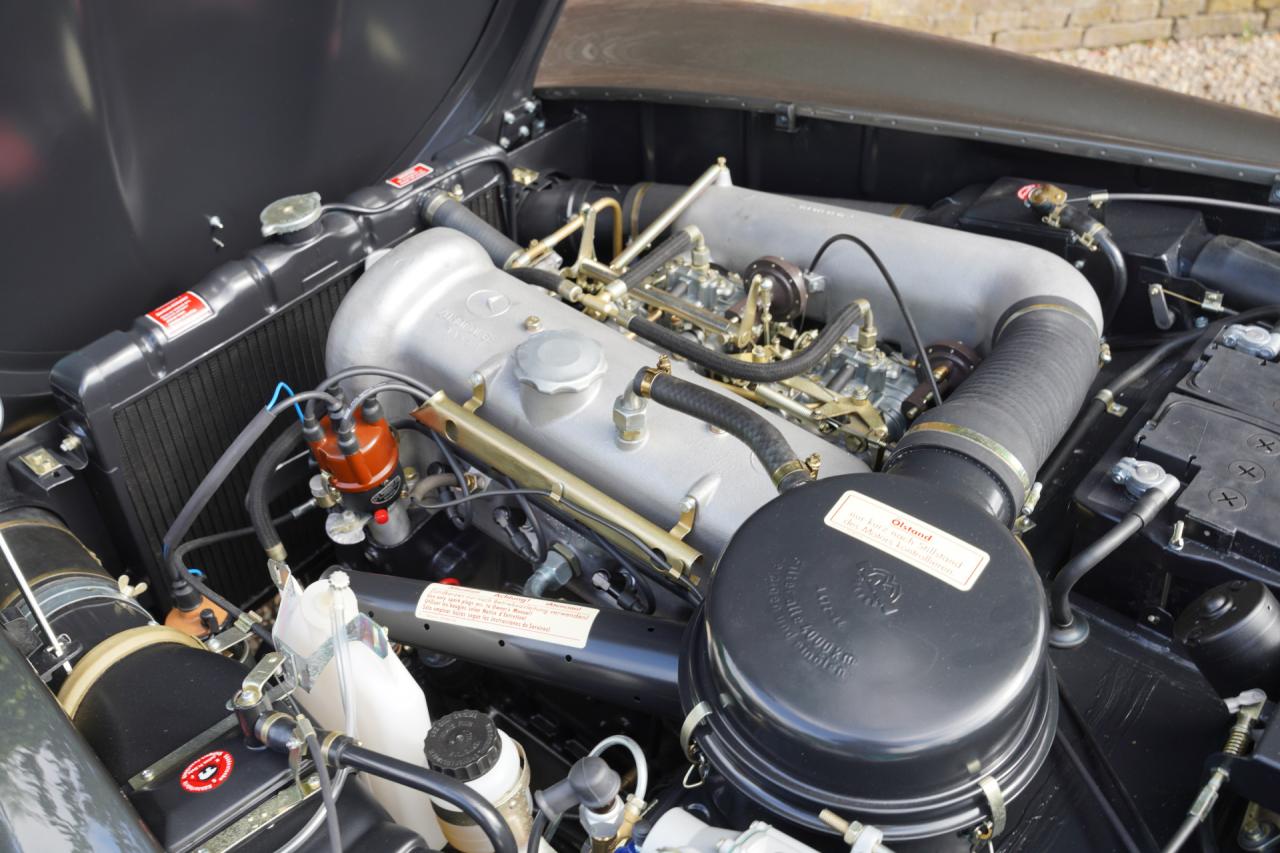 1960 Mercedes - Benz Mercedes Benz 190 SL Roadster &ldquo;Comprehensively restored&rdquo;