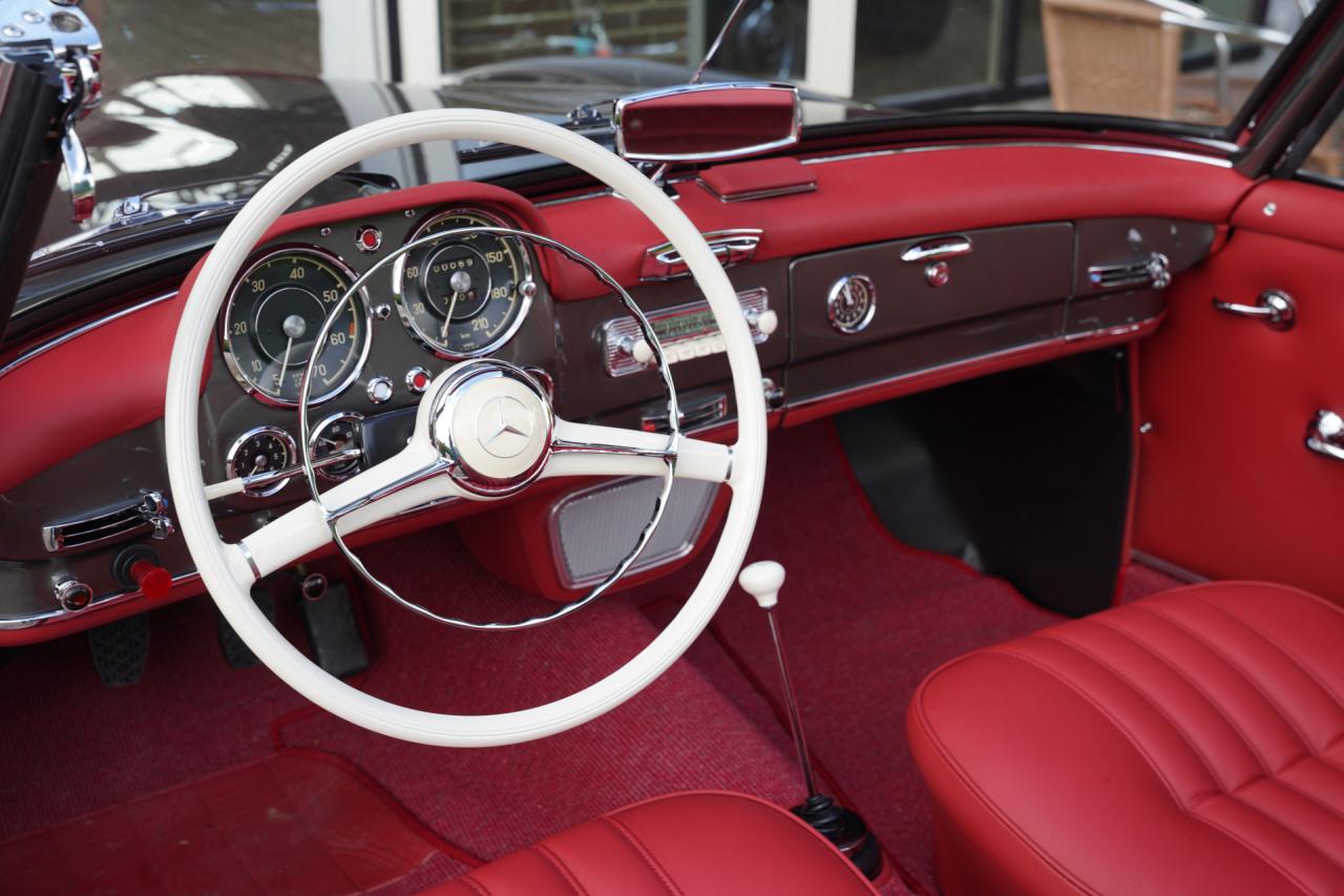 1960 Mercedes - Benz Mercedes Benz 190 SL Roadster &ldquo;Comprehensively restored&rdquo;