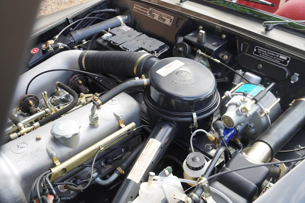 1960 Mercedes - Benz Mercedes Benz 190 SL Roadster &ldquo;Comprehensively restored&rdquo;