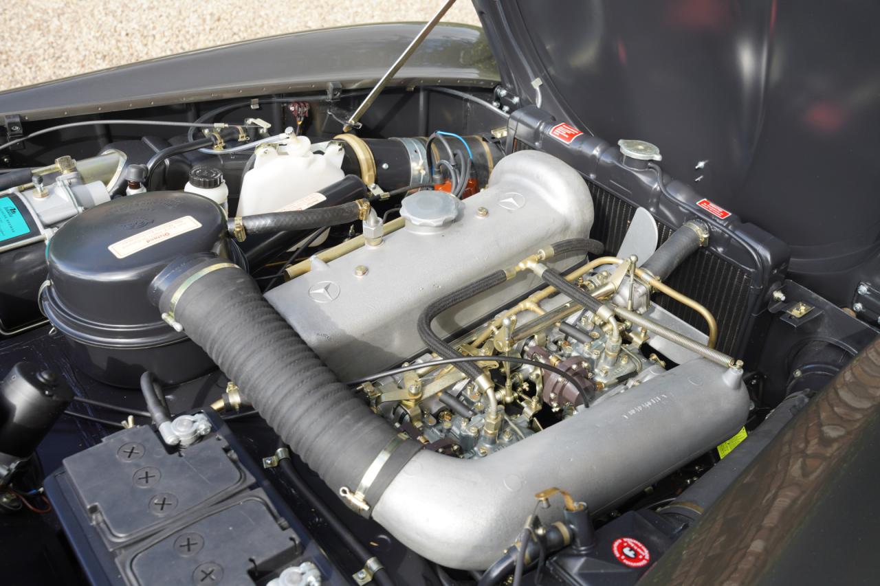 1960 Mercedes - Benz Mercedes Benz 190 SL Roadster &ldquo;Comprehensively restored&rdquo;