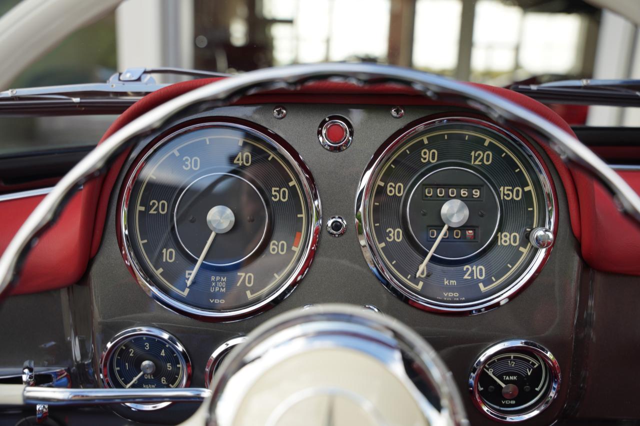 1960 Mercedes - Benz Mercedes Benz 190 SL Roadster &ldquo;Comprehensively restored&rdquo;