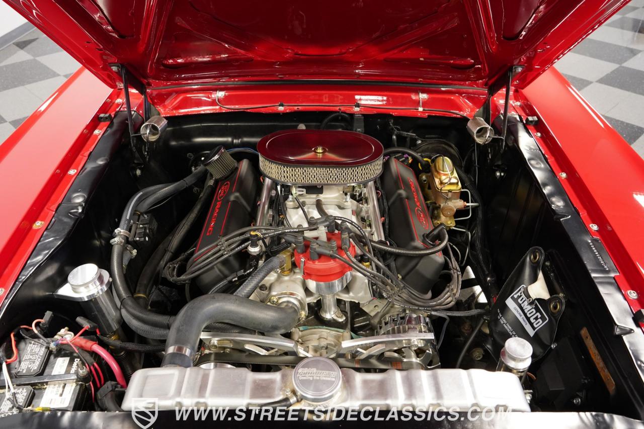 1966 Ford Mustang 2+2 Fastback Restomod