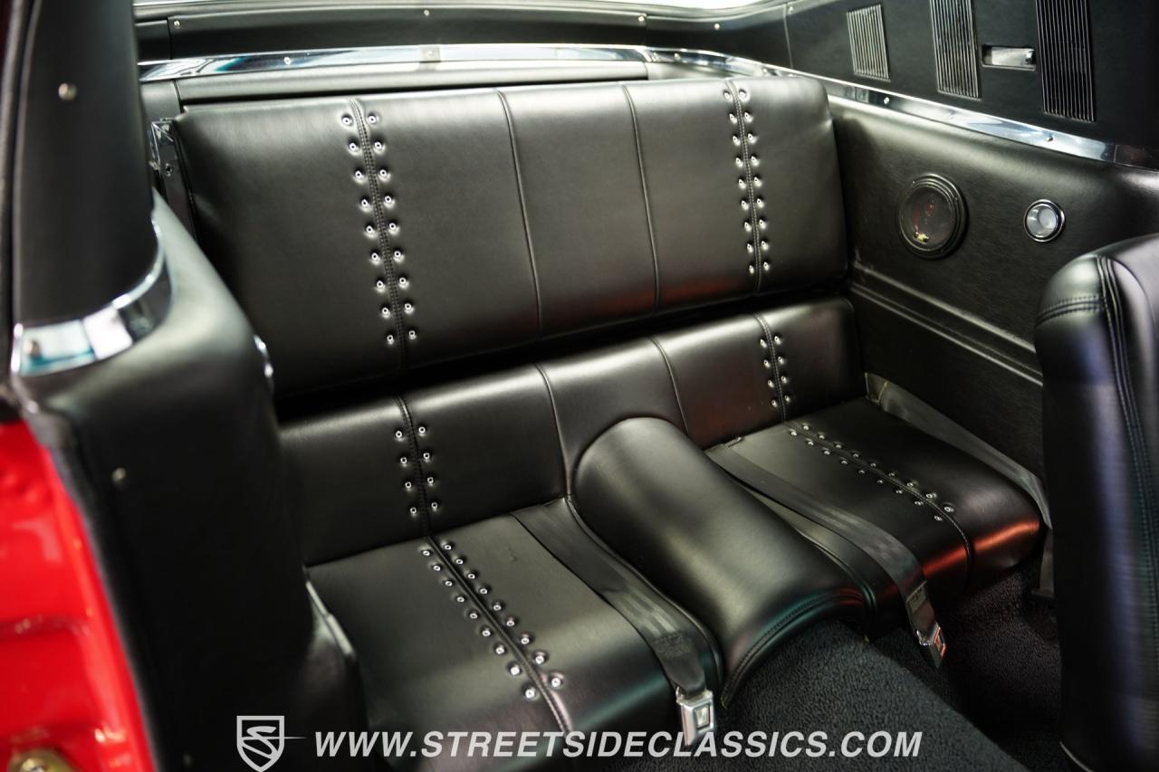 1966 Ford Mustang 2+2 Fastback Restomod