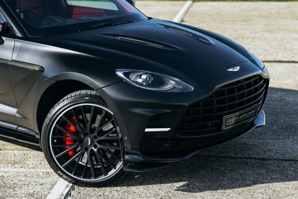 2023 Aston Martin DBX