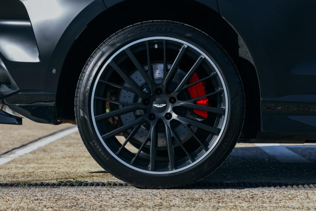 2023 Aston Martin DBX