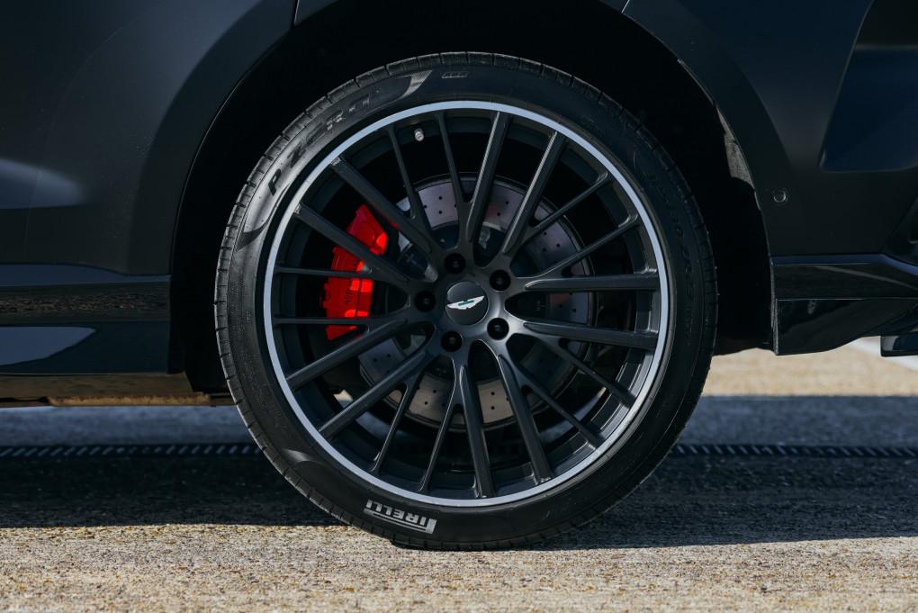 2023 Aston Martin DBX