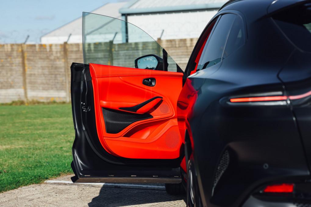 2023 Aston Martin DBX