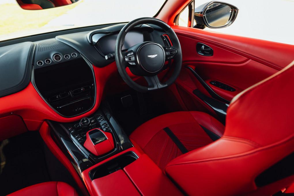 2023 Aston Martin DBX