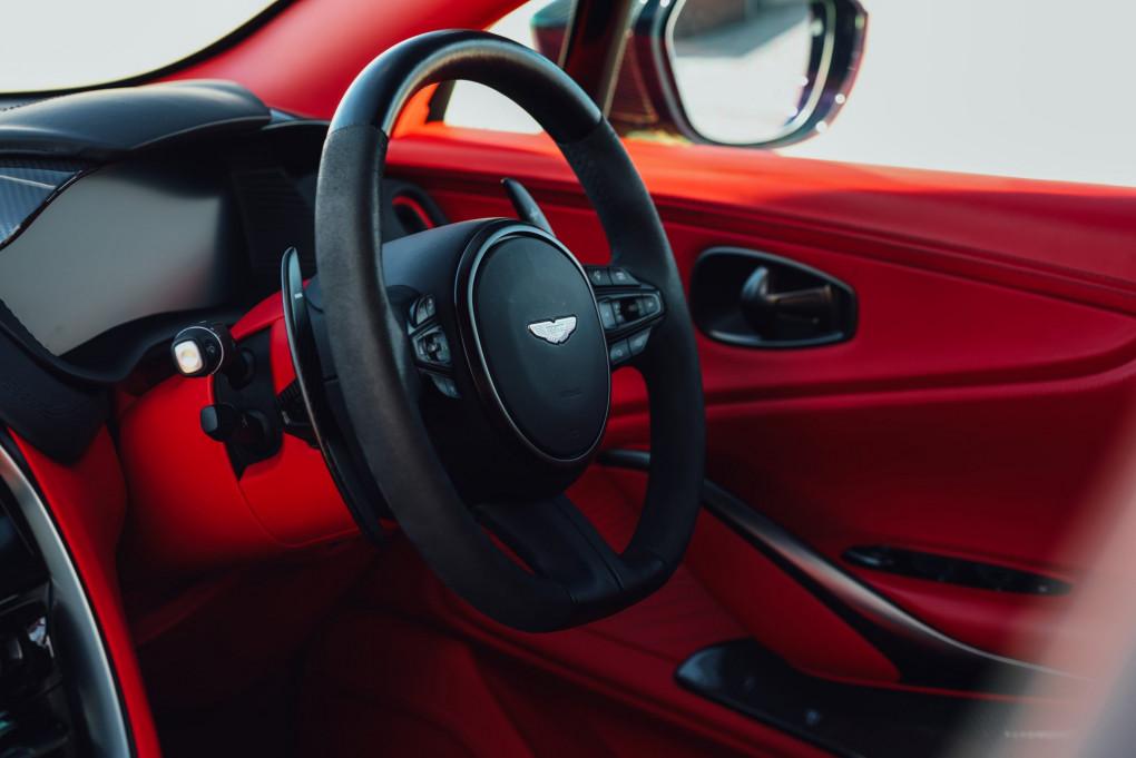 2023 Aston Martin DBX