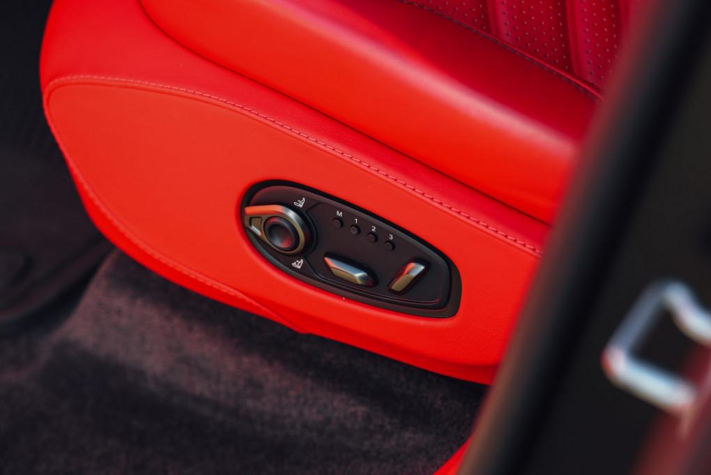 2023 Aston Martin DBX