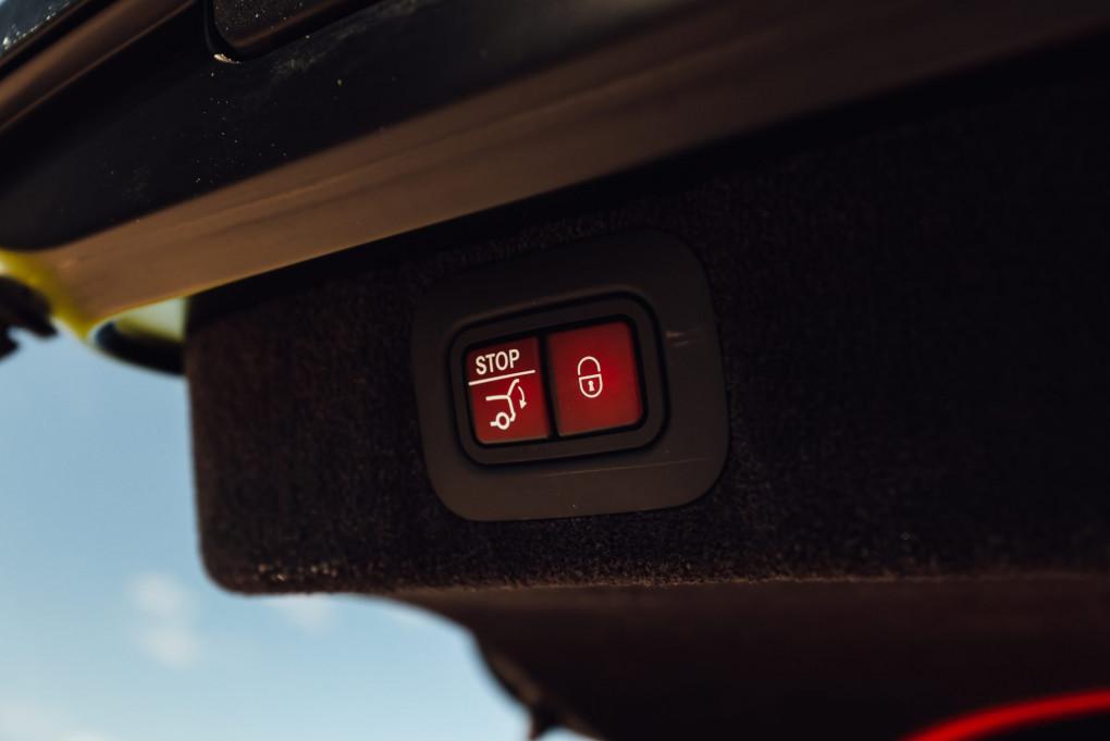 2023 Aston Martin DBX