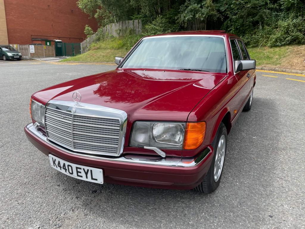 1992 Mercedes - Benz 300SE