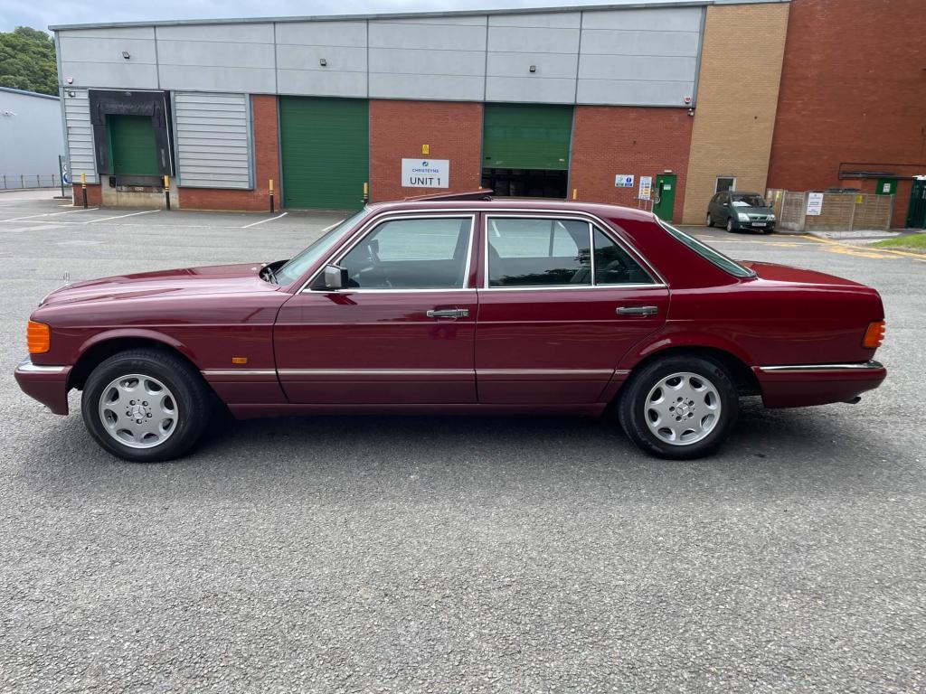 1992 Mercedes - Benz 300SE