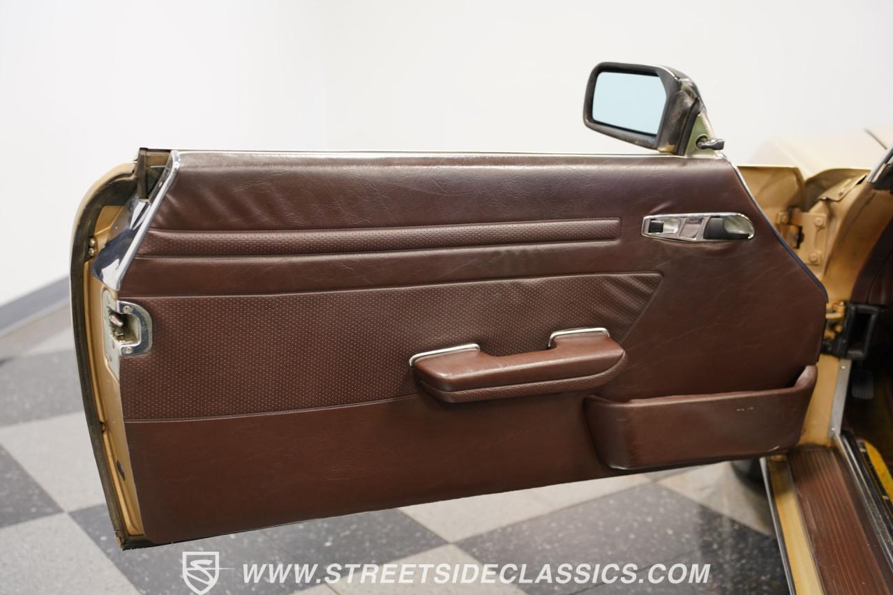 1982 Mercedes - Benz 380SL 107