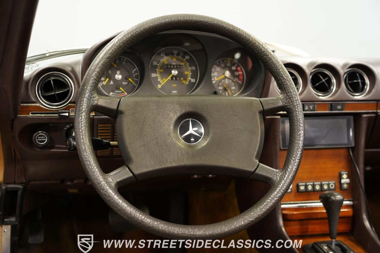 1982 Mercedes - Benz 380SL 107