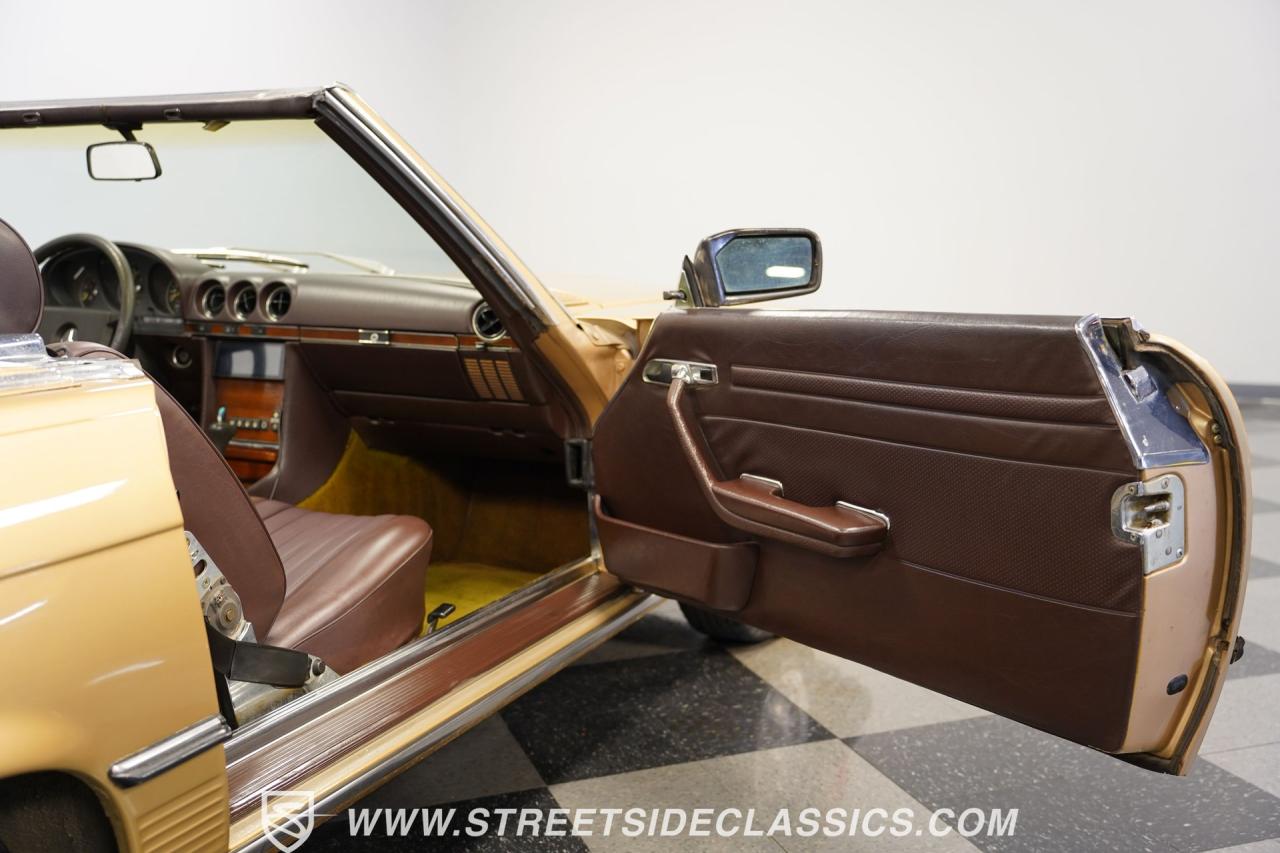 1982 Mercedes - Benz 380SL 107