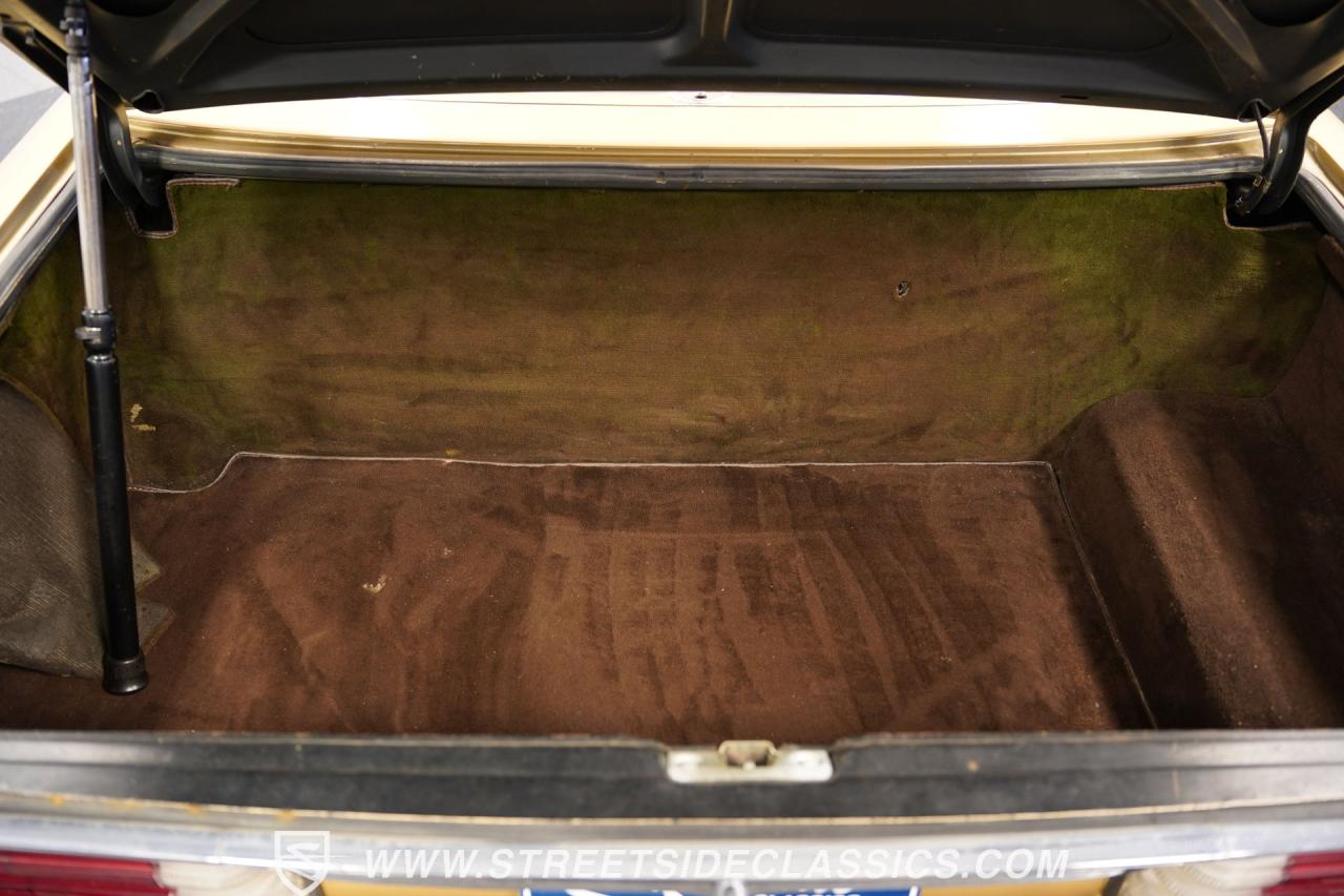 1982 Mercedes - Benz 380SL 107