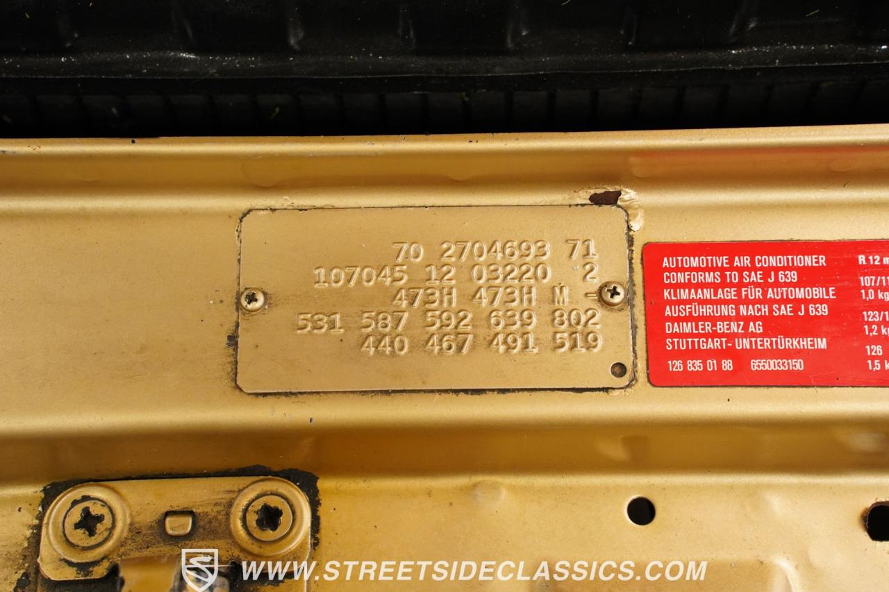 1982 Mercedes - Benz 380SL 107