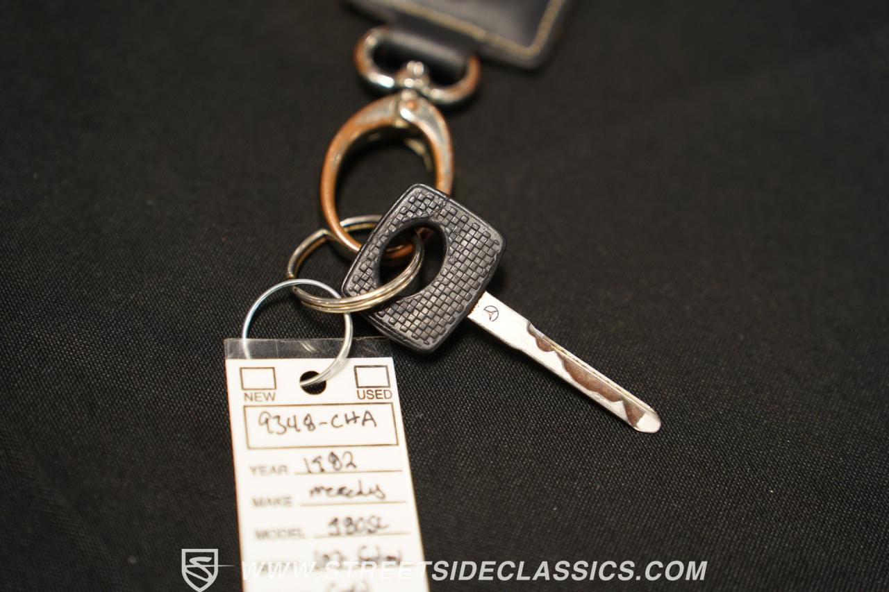 1982 Mercedes - Benz 380SL 107