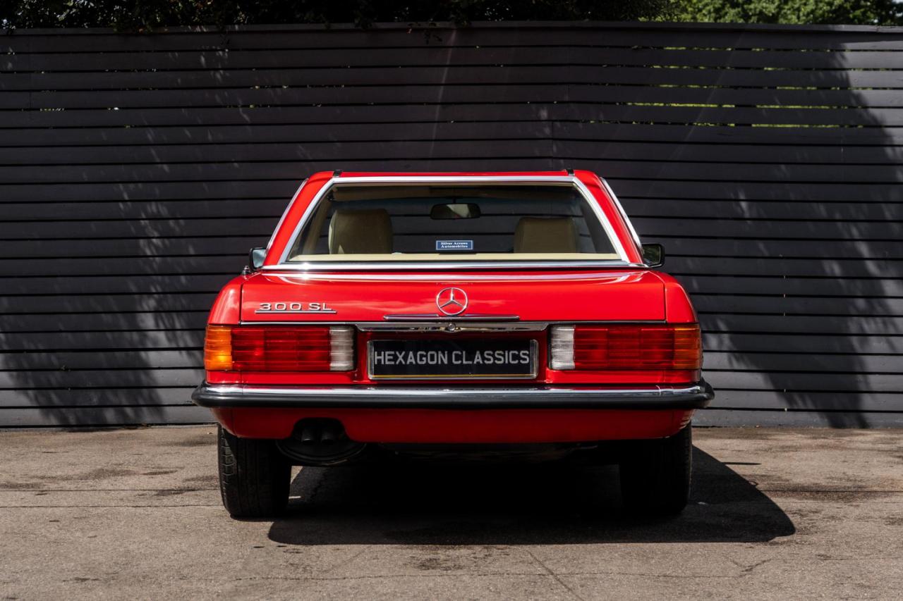1989 Mercedes - Benz 300SL (R107)