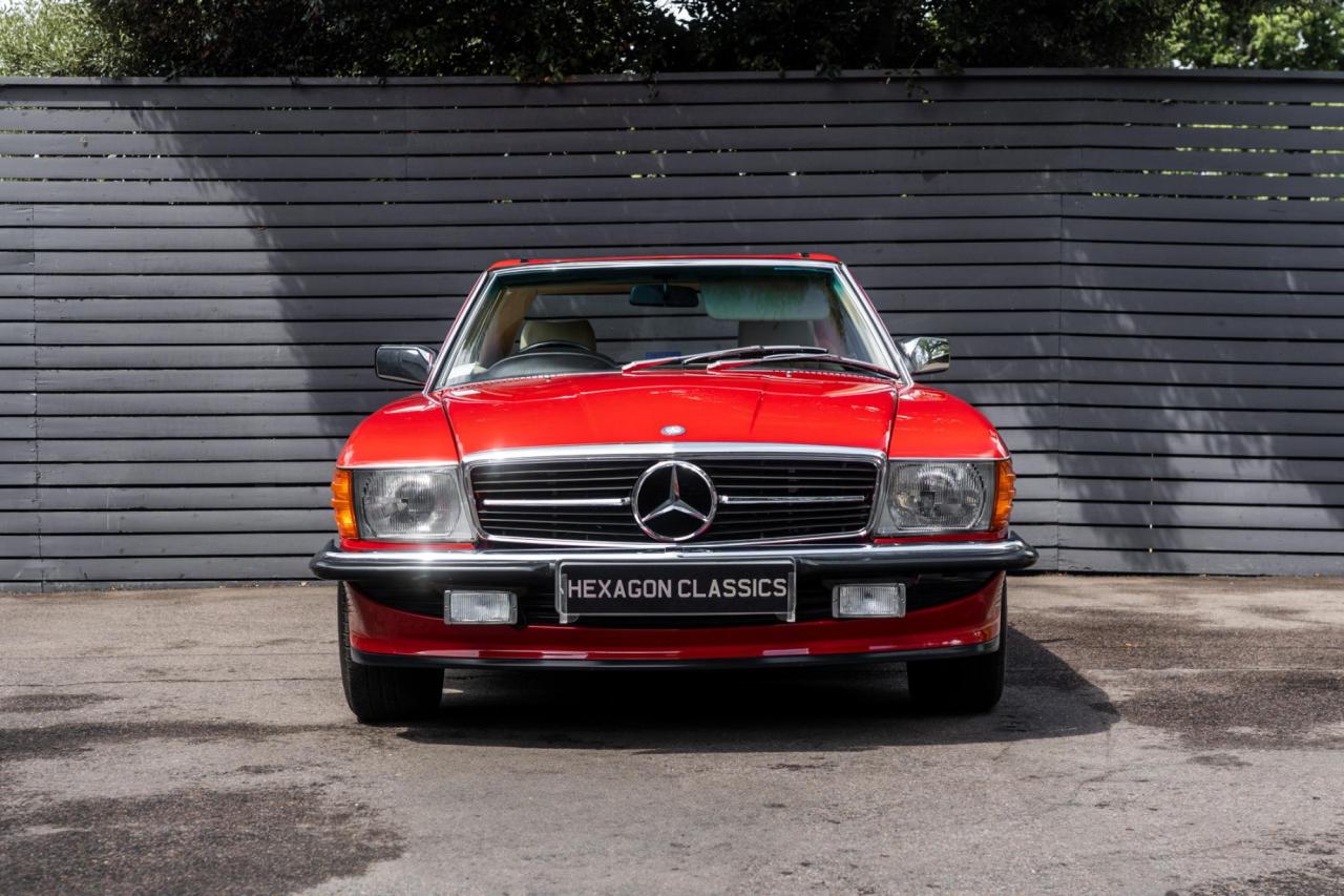 1989 Mercedes - Benz 300SL (R107)