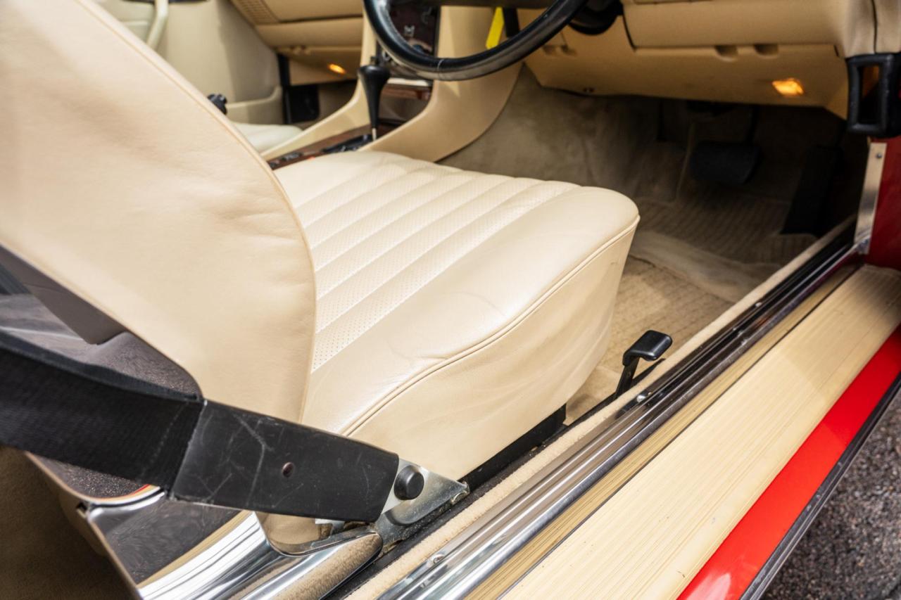 1989 Mercedes - Benz 300SL (R107)