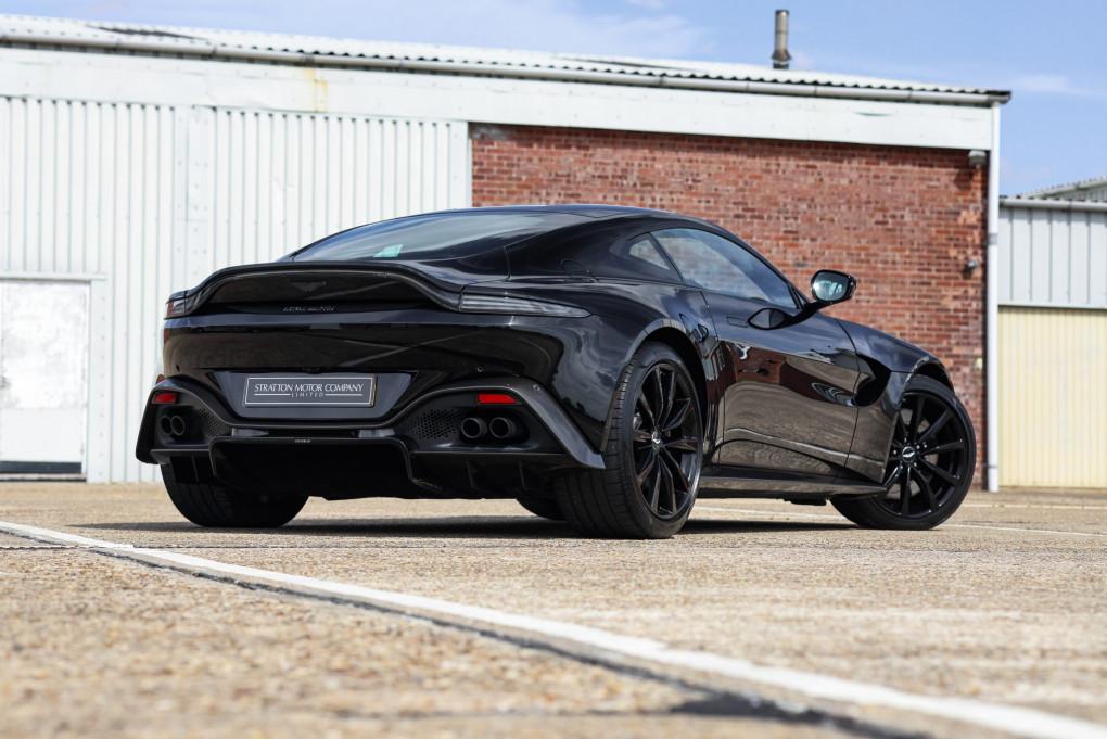 2021 Aston Martin Vantage