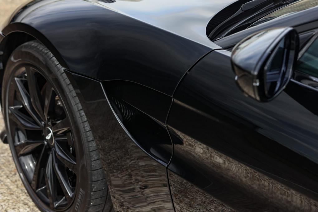 2021 Aston Martin Vantage