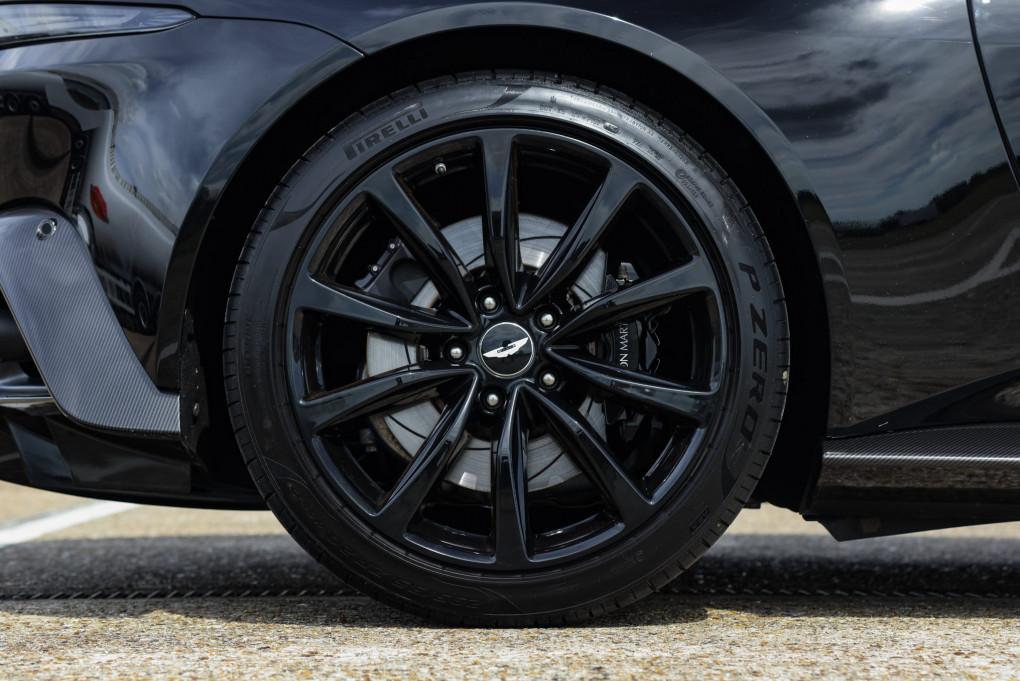 2021 Aston Martin Vantage