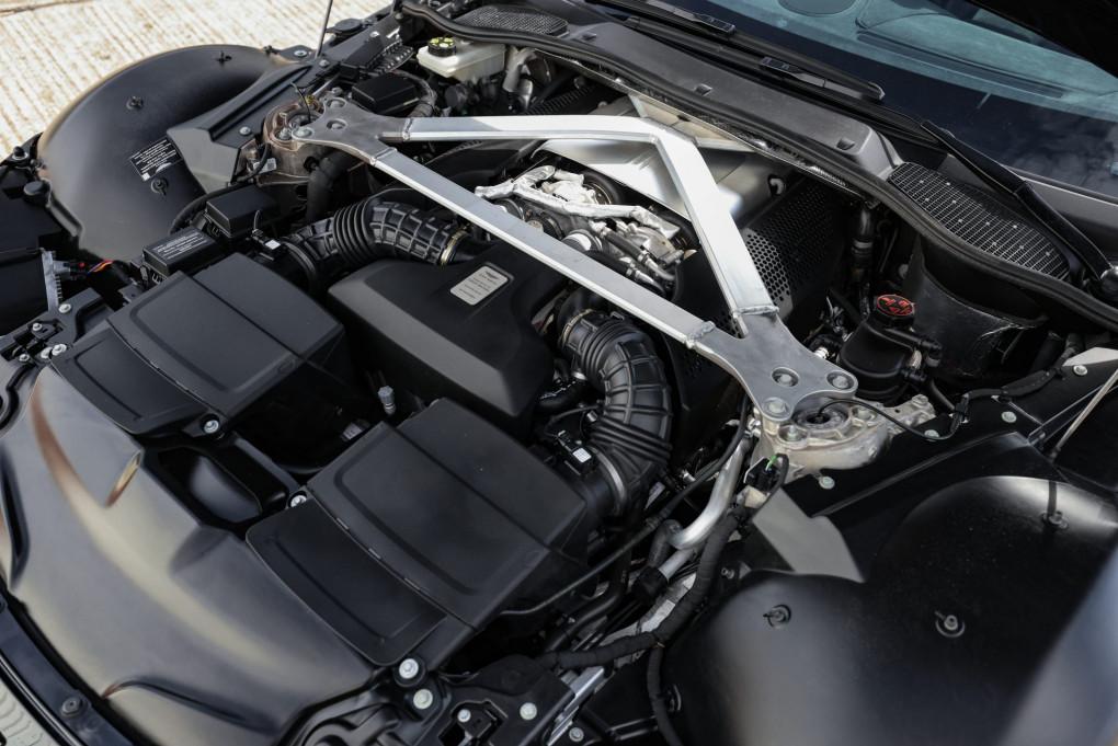 2021 Aston Martin Vantage