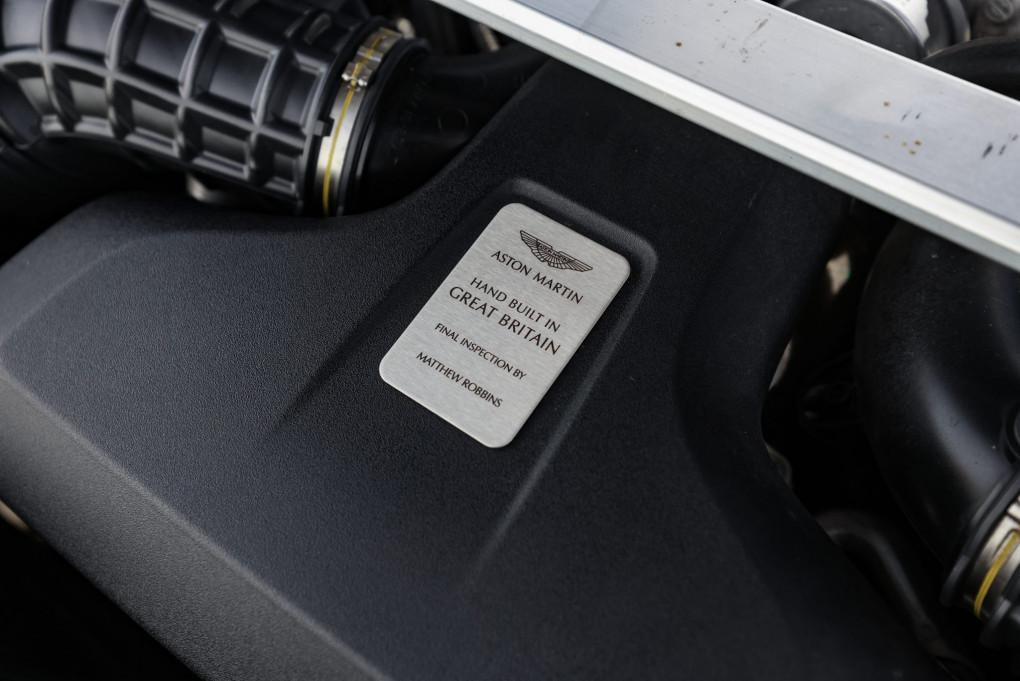 2021 Aston Martin Vantage