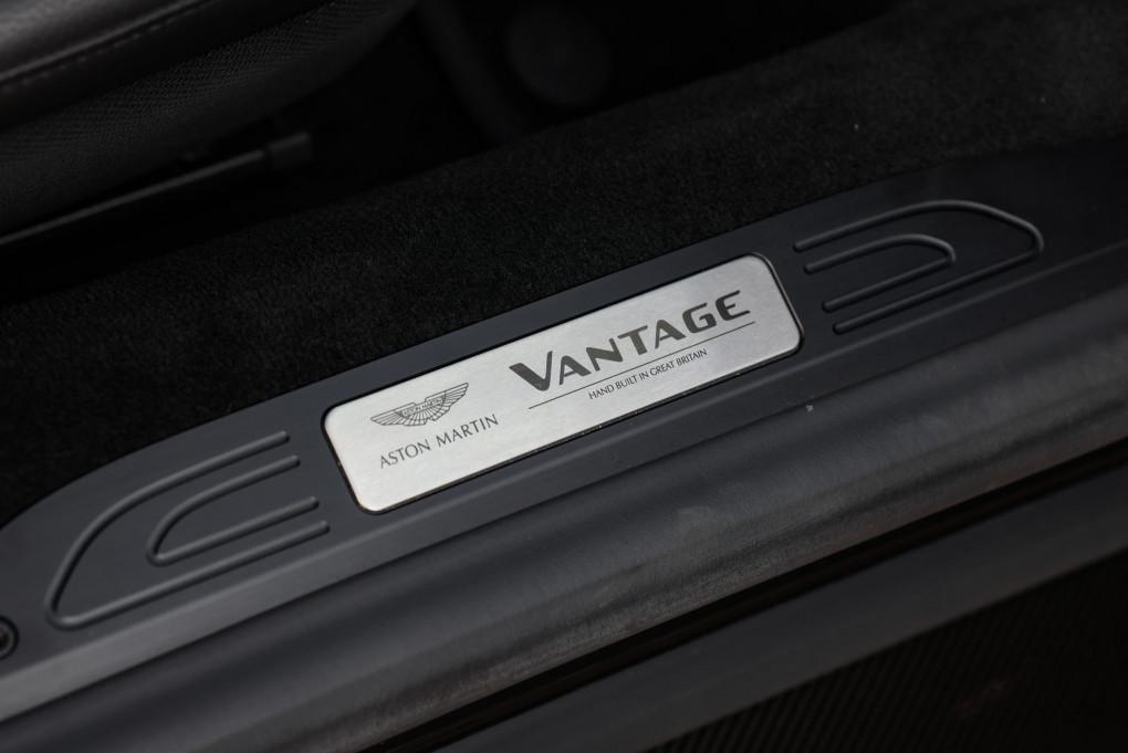 2021 Aston Martin Vantage